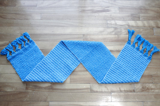 Cotton table runner, textured pattern, blue, white, handmade natural fibres, washer and dryer safe, made in Canada