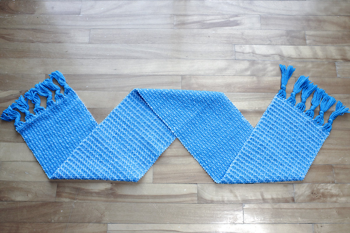 Cotton table runner, textured pattern, blue, white, handmade natural fibres, washer and dryer safe, made in Canada