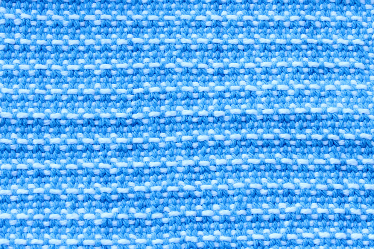 Cotton table runner, textured pattern, blue, white, handmade natural fibres, washer and dryer safe, made in Canada