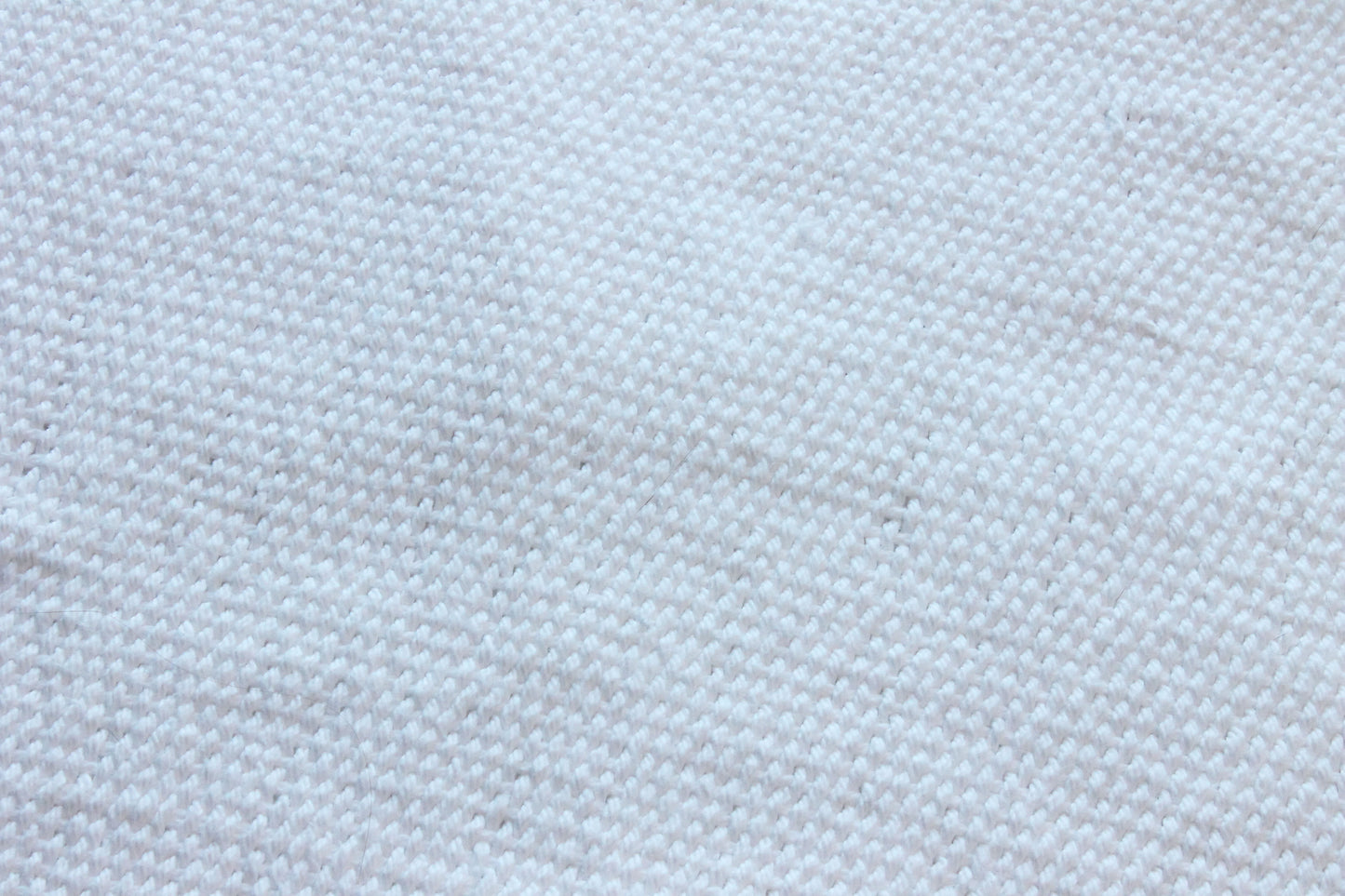 Cotton crib blanket, white, handmade, natural fibres, washer and dryer safe, thick, soft, made in Canada