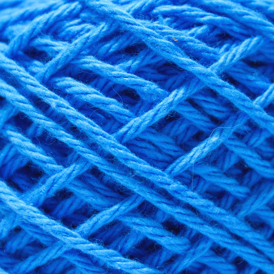 solid blue colour sample of yarn from kit